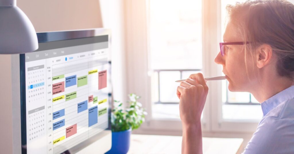 set weekly schedule to do time management