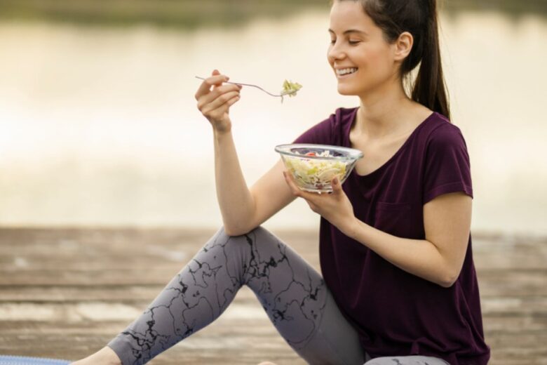 how to do mindful eating to maintain healthy lifestyle