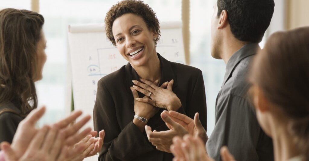 praise others signs of high emotional intelligence